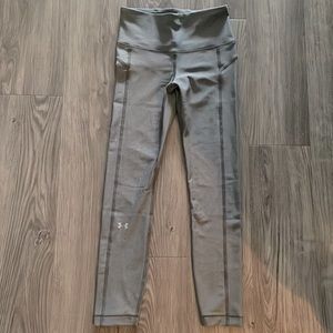 Under Armour | cropped leggings NWOT